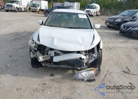 2011 Honda Accord 2.4 Lx из США, поврежденный, VIN 1HGCP2F3XBA085921